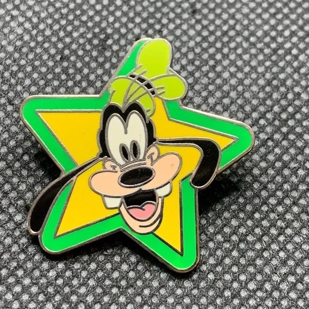 2012 Goofy Stars Disney pin GUARANTEED AUTHENTIC Mickey Mouse WDW pins